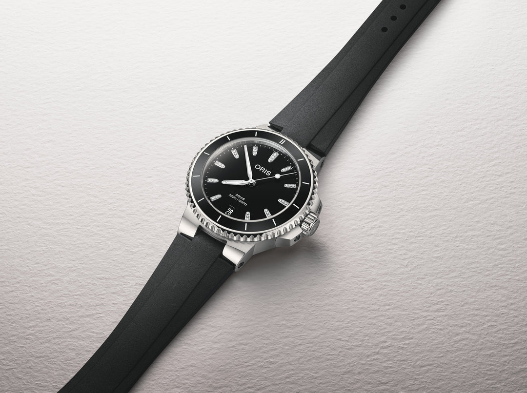 Oris Aquis Date Diamonds 36,5mm 01 733 7792 4194 – Detailansicht