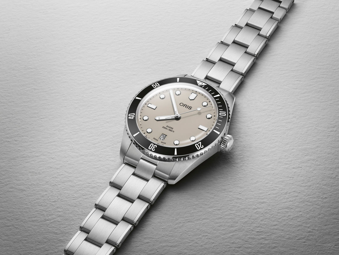 Oris Divers Date 39mm 01 733 7795 4051 – Detailansicht