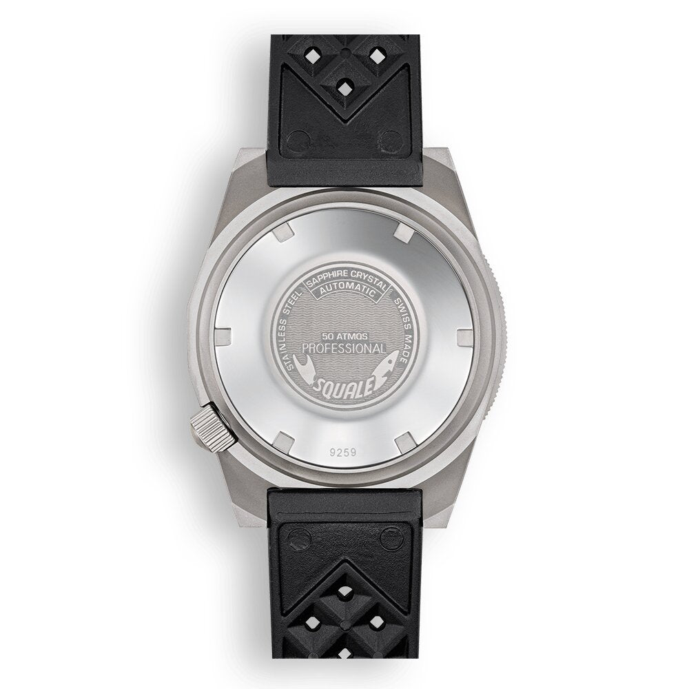 1521 Militaire Blasted