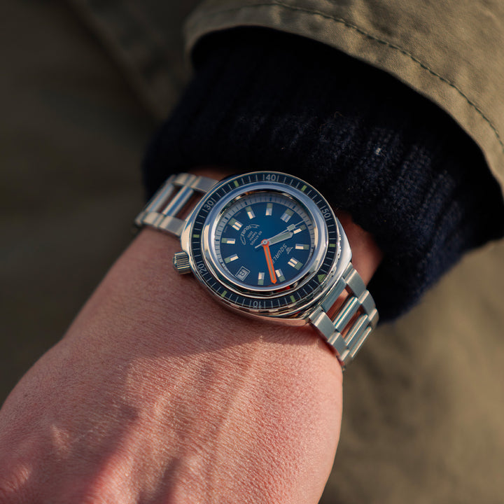 Squale 2001 Sunray Blue 40mm Edelstahlband 2001BKBL.AC am Handgelenk