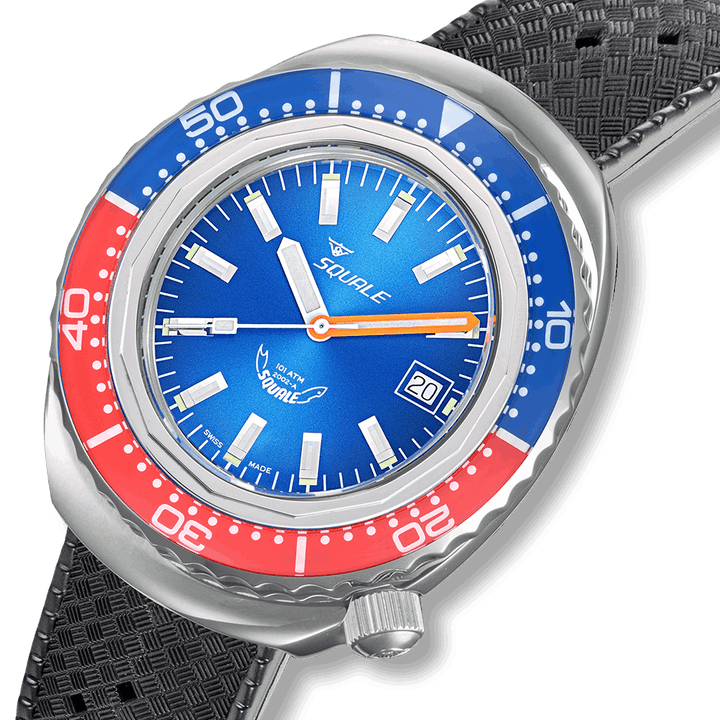 Squale 2002 Blue Red 44mm Kautschukband 2002.SS.BLR.BL.HT - Zifferblatt im Detail