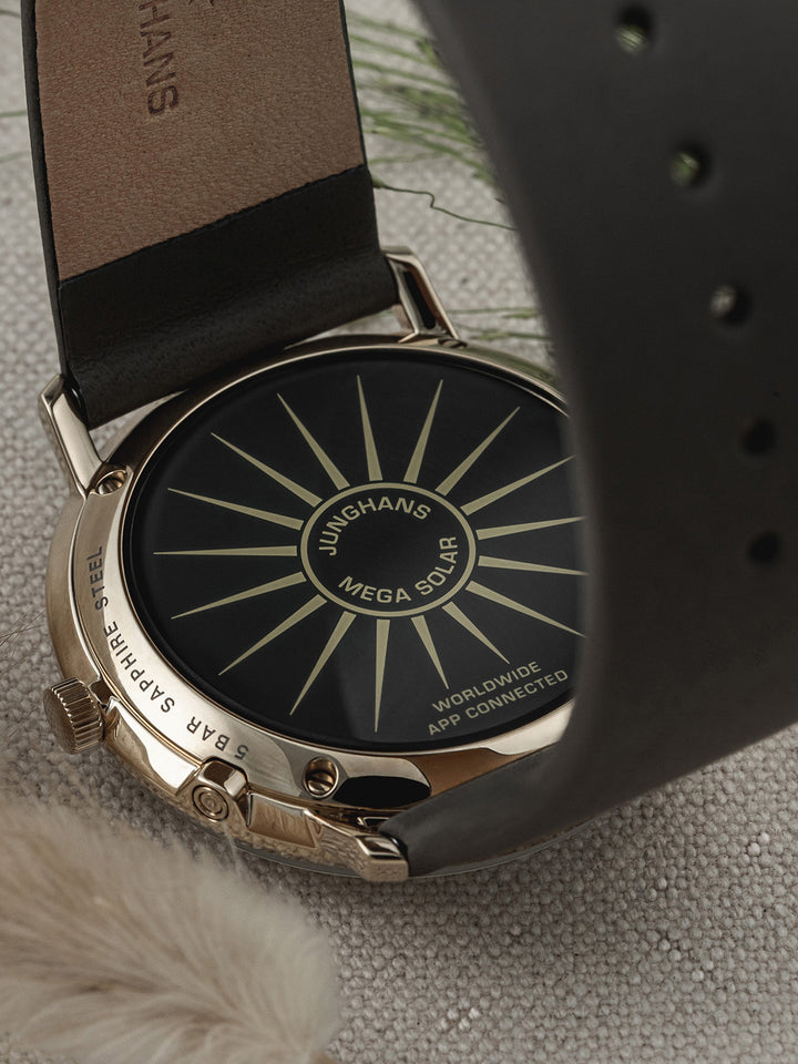 Junghans max bill MEGA Solar – Ansicht 3