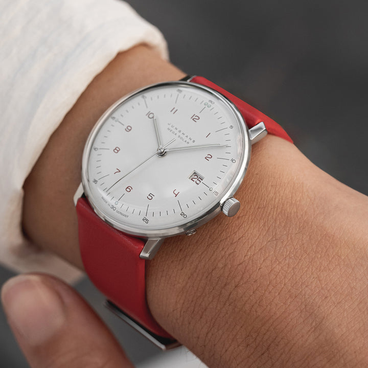 Junghans Max Bill MEGA Solar 38mm 59/4325.02 am Handgelenk