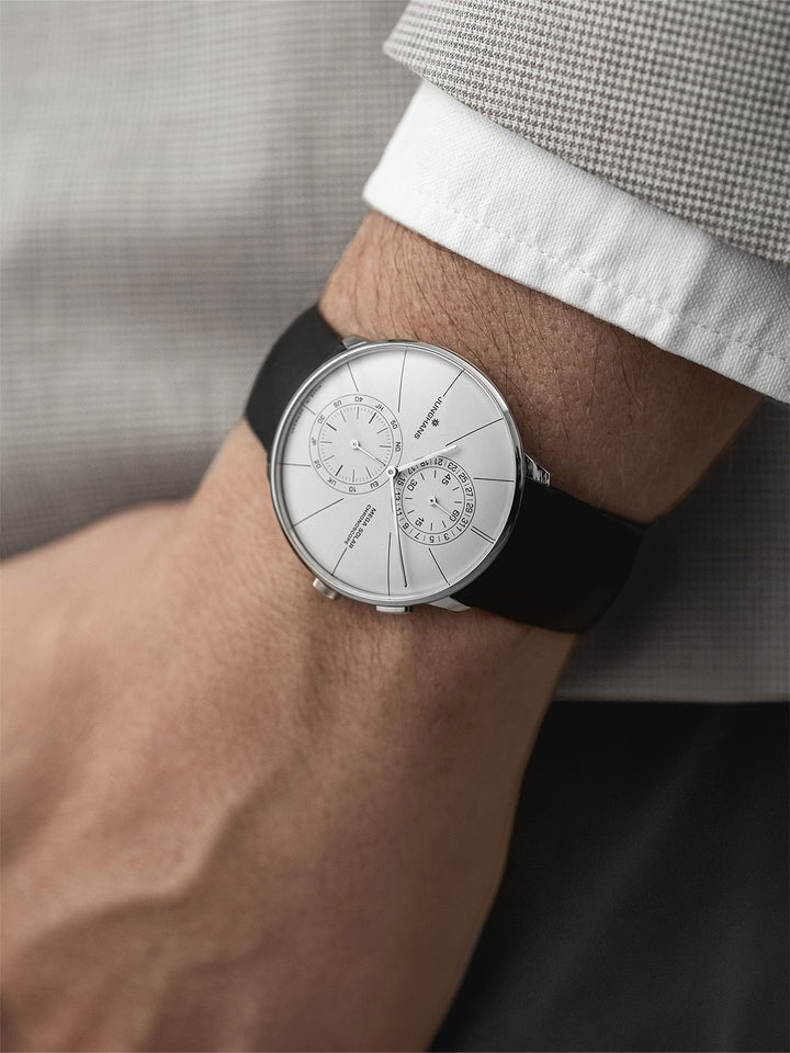 Junghans Meister fein Chronoscope MEGA Solar 39,5mm 59/4200.00 - Tragebild am Handgelenk
