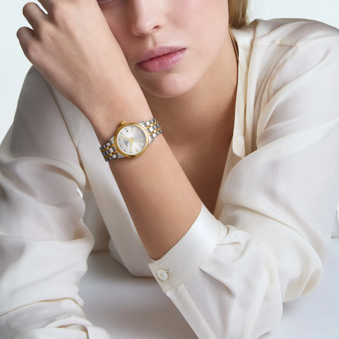 Tissot Classic Dream 28mm T129.210.22.031.00 – am Handgelenk