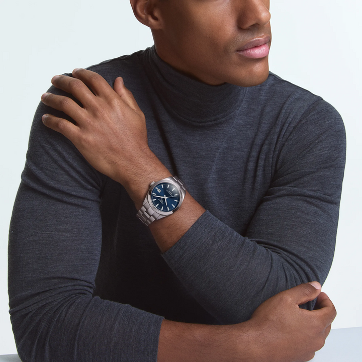 Tissot Gentleman Silizium 40mm T127.407.11.041.00 am Handgelenk