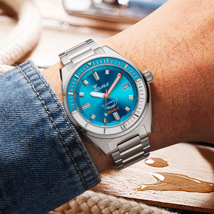 Squale Matic S Light Blue Mosaik-Kautschukband MATICLBWLB.MRLB – am Handgelenk
