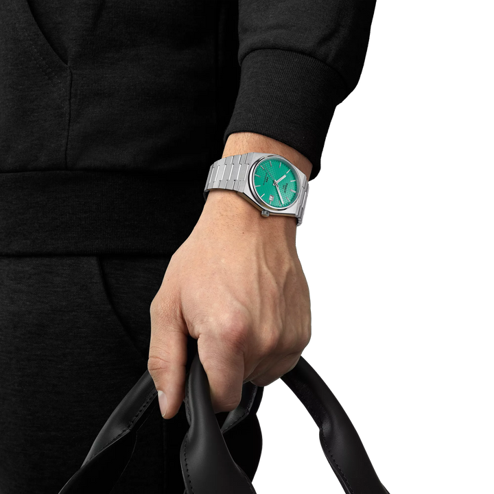 Tissot PRX 39,5mm T137.407.11.091.01 am Handgelenk