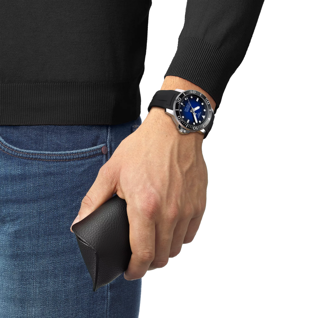 Tissot Seastar 1000 43mm T120.407.17.041.00 am Handgelenk