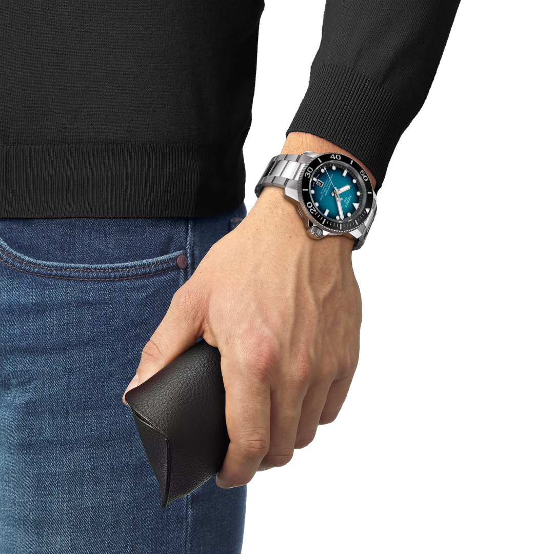 Tissot Seastar 2000 46mm T120.607.11.041.00 am Handgelenk