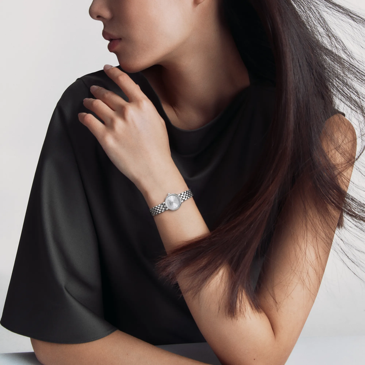 Tissot Lovely Round 19,5mm T058.009.11.031.00 am Handgelenk