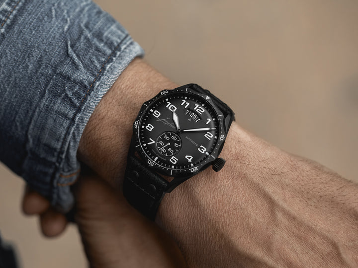 Junghans Pilot Automatic 43,3mm 27/4491.00 am Handgelenk