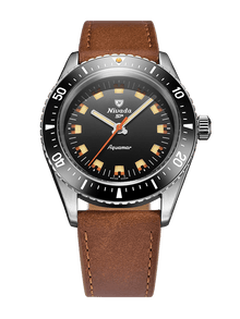 Nivada Grenchen Antarctic Diver Aquamar Black 38mm Lederarmband Braun 32068A16 - Zifferblatt Schwarz, Armband Leder