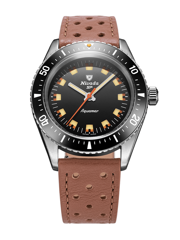 Nivada Grenchen Antarctic Diver Aquamar Black 38mm Racing-Armband Braun 32068A23 - Zifferblatt Schwarz, Armband Leder