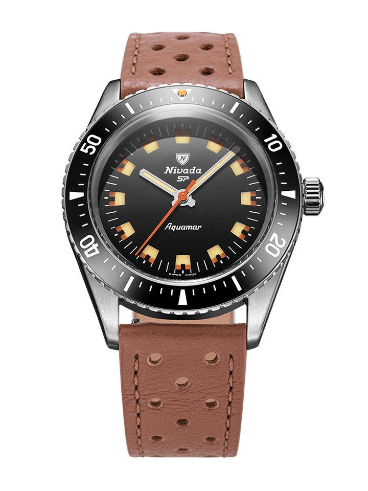 Nivada Grenchen Antarctic Diver Aquamar Black 38mm Racing-Armband Braun 32068A23 - Zifferblatt Schwarz, Armband Leder