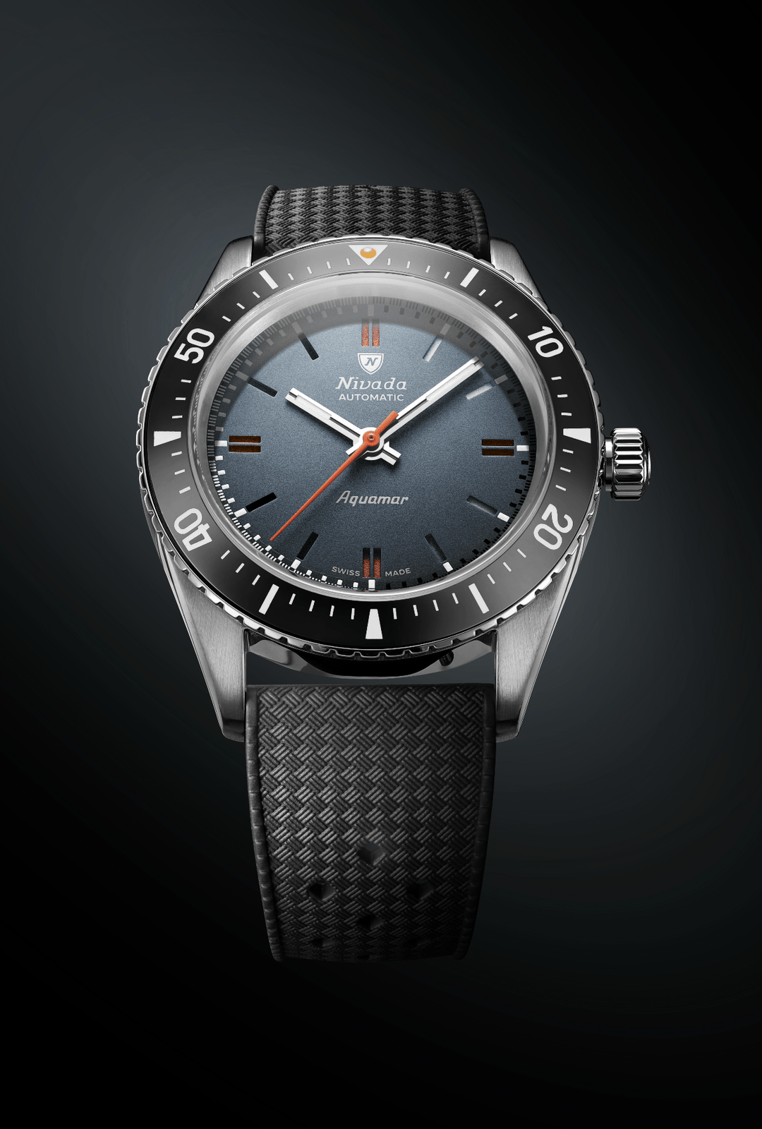 Nivada Grenchen Antarctic Diver Aquamar Grey 38mm 32077A - Zifferblatt im Detail