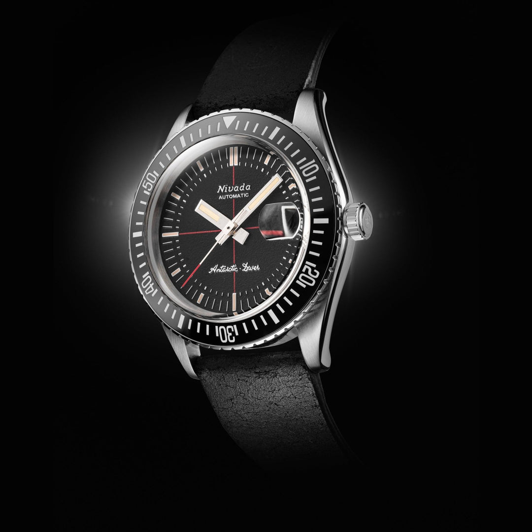 Nivada Grenchen Antarctic Diver Black 38mm 32038A - Gehäuse im Profil