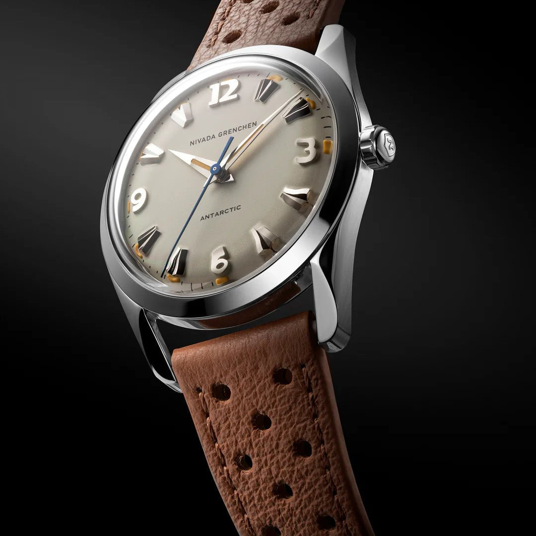 Nivada Grenchen Antarctic Eggshell Beige 35mm 35001M - Gehäuse im Profil