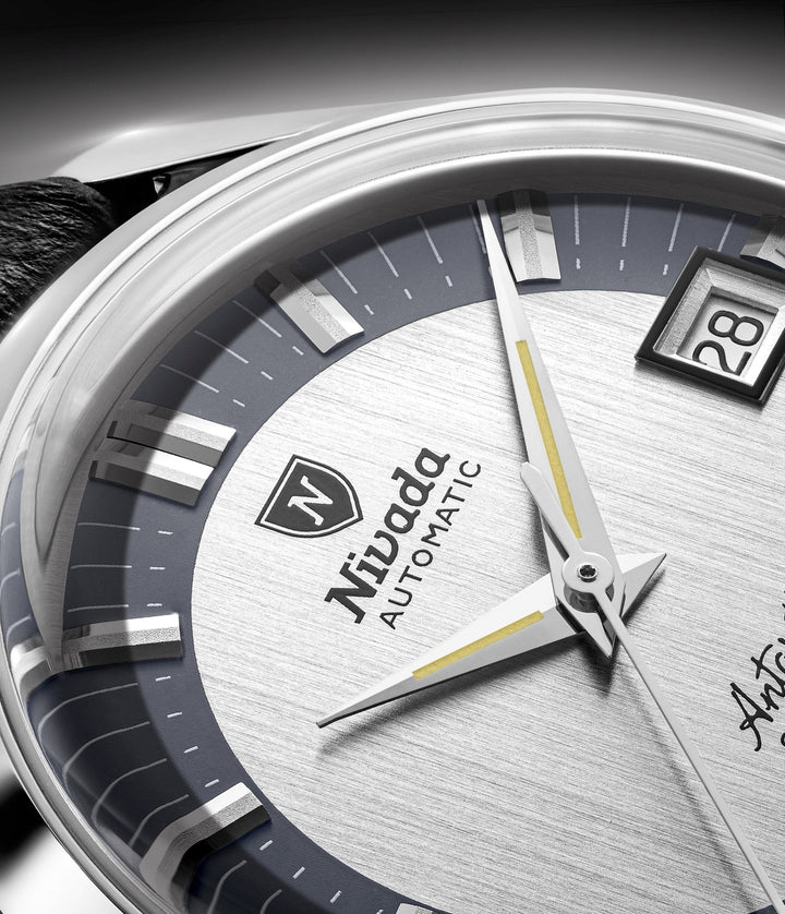 Nivada Grenchen Antarctic Glacier 38mm 32063A - Zifferblatt im Detail