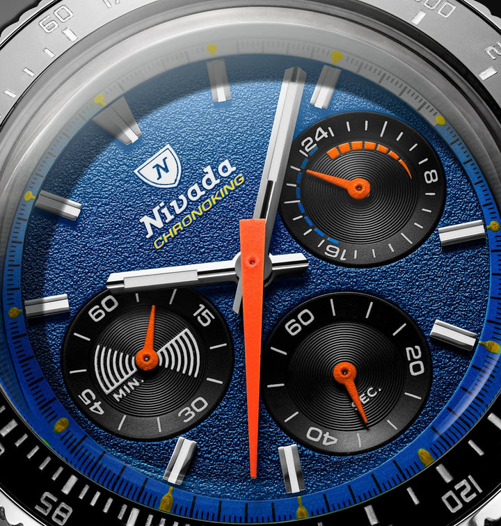 Nivada Grenchen Chronoking Mecaquartz Racing Blue 38mm 87050Q - Zifferblatt im Detail