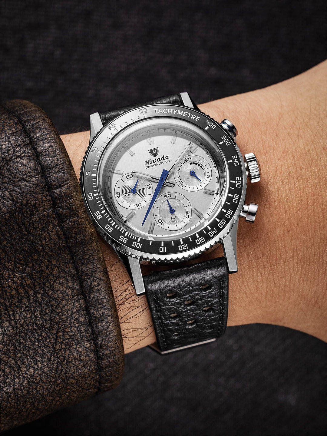Nivada Grenchen Chronoking Mecaquartz Racing Grey 38mm 87046Q am Handgelenk