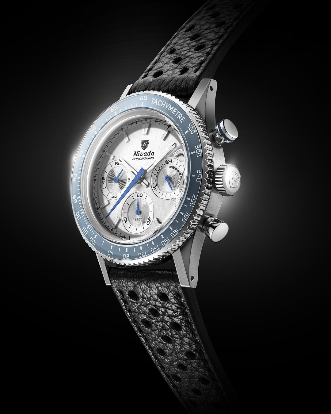Nivada Grenchen Chronoking Mecaquartz Racing Grey 38mm 87046Q - Gehäuse im Profil