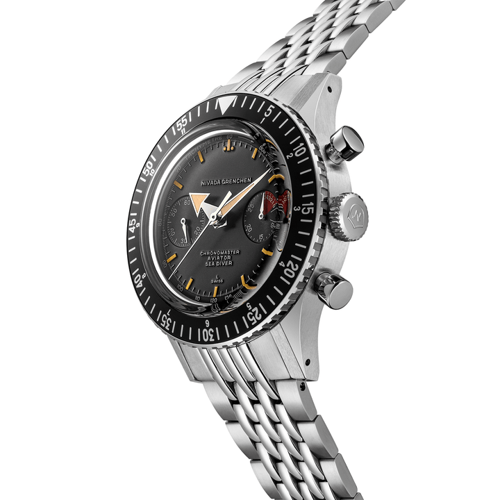 Nivada Grenchen Chronomaster Broad Arrow 41mm 85041M - Gehäuse von der Seite