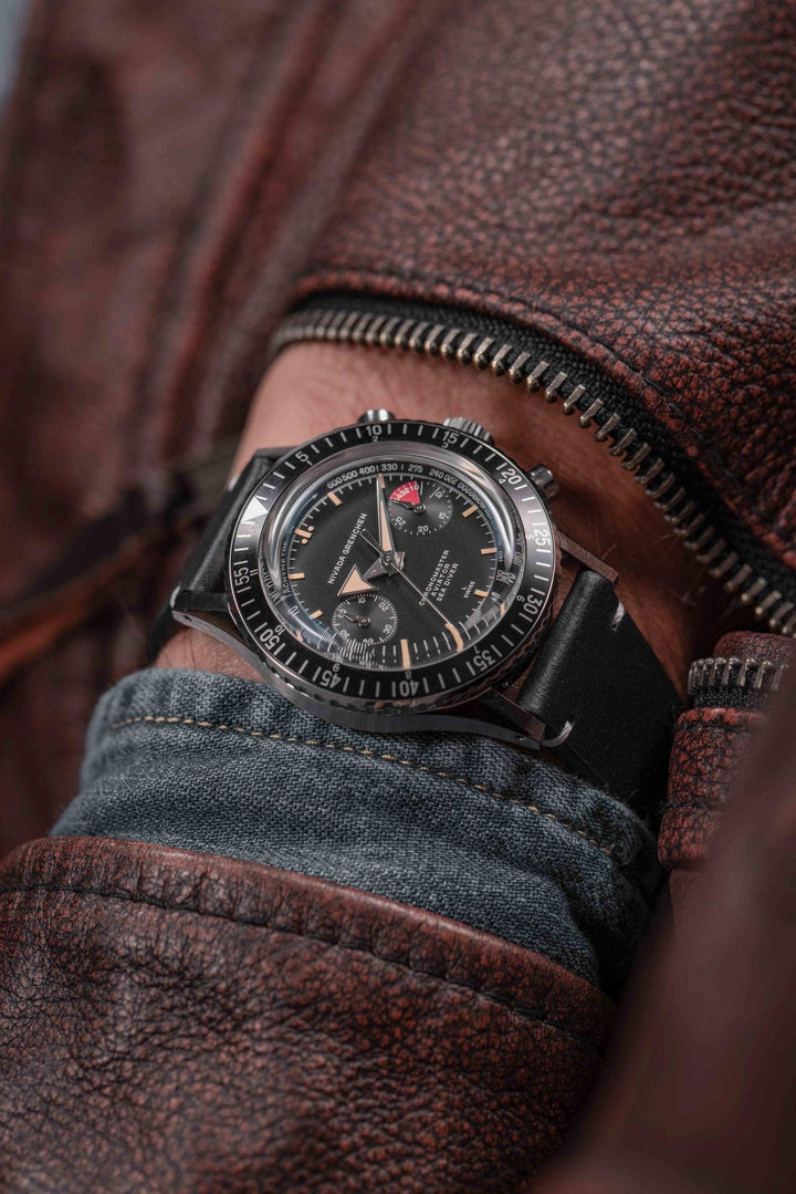 Nivada Grenchen Chronomaster Broad Arrow Inter.Bezel Manual 38mm 86009M am Handgelenk