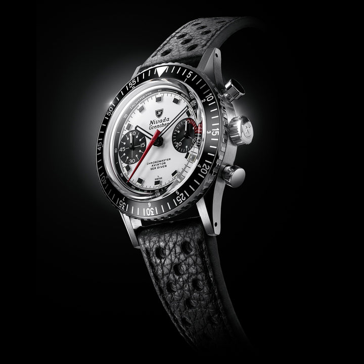 Nivada Grenchen Chronomaster Panda 38mm 86054M - Gehäuse im Profil