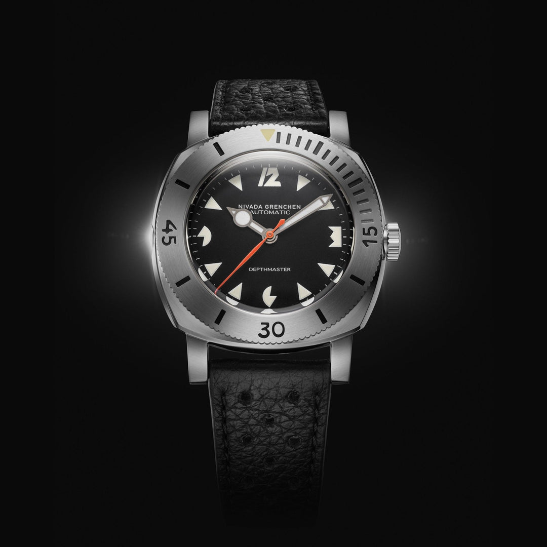 Nivada Grenchen Depthmaster White Art Deco 39mm 14102A - Frontansicht
