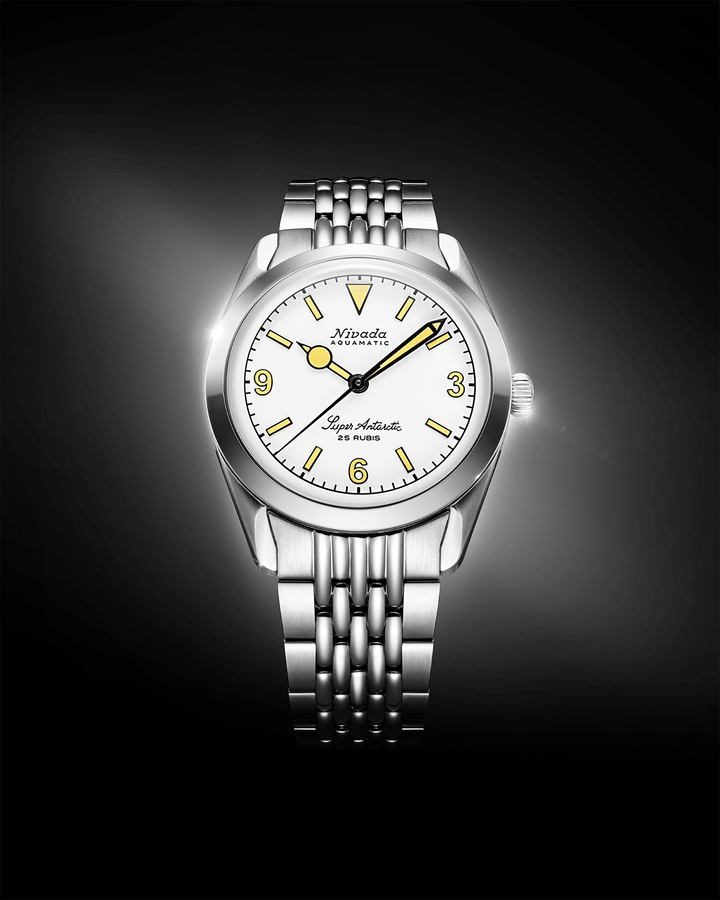 Nivada Grenchen Super Antarctic White 3.6.9 Cream Dial 38mm 32066A - Zifferblatt im Detail