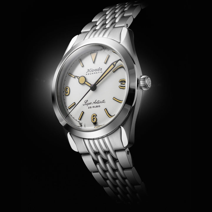 Nivada Grenchen Super Antarctic White 3.6.9 Cream Dial 38mm 32066A - Gehäuse im Profil