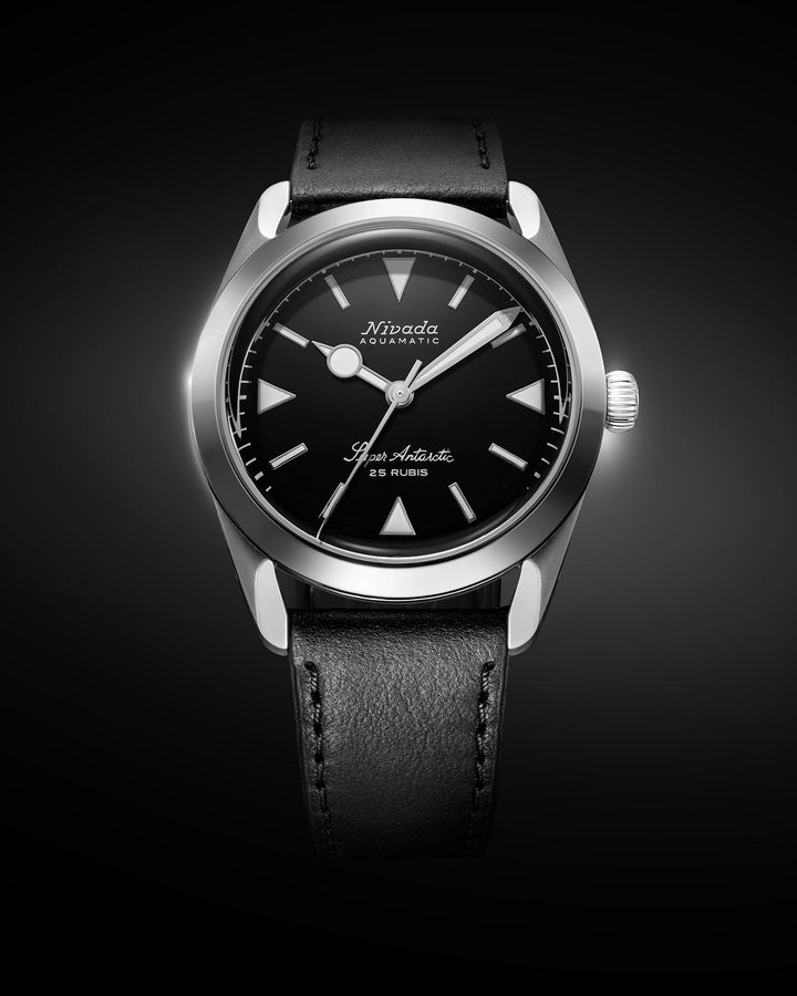 Nivada Grenchen Super Antarctic White 38mm 32025A - Zifferblatt im Detail