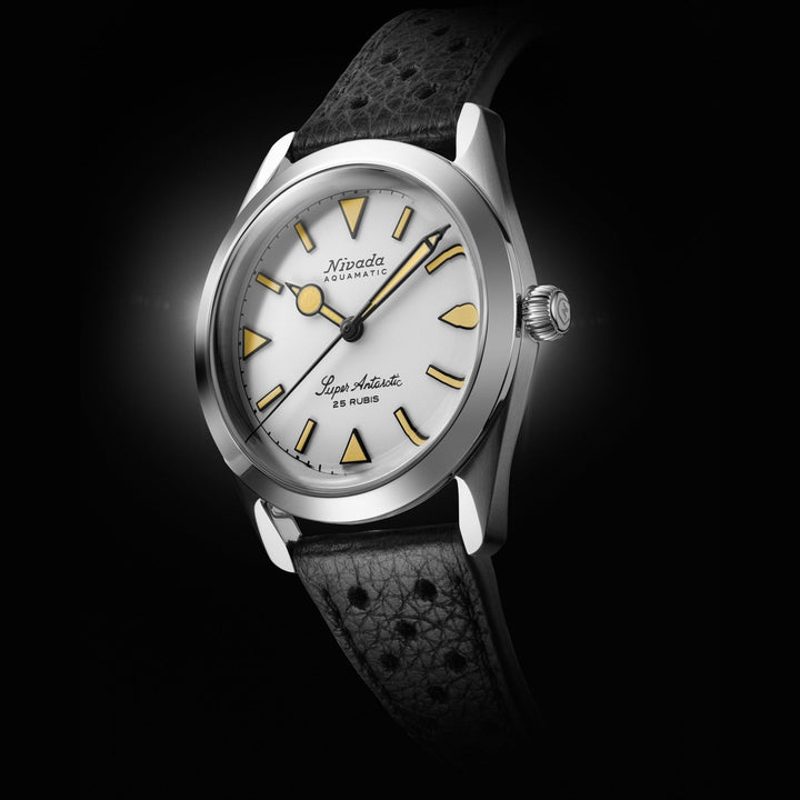Nivada Grenchen Super Antarctic White Beige Luminova 38mm 32064A - Gehäuse im Profil