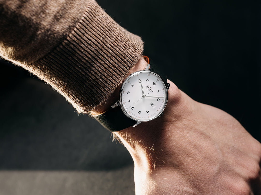 Junghans FORM A Automatic 39,3mm 27/4731.00 am Handgelenk
