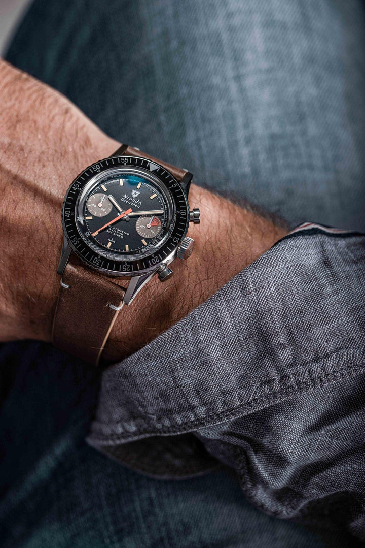 Nivada Grenchen Chronomaster Orange Boy Inter.Bezel Manual 86012M – Ansicht 5