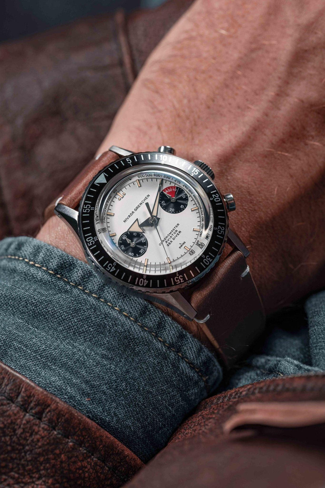 Nivada Grenchen Chronomaster Panda Inter.Bezel Manual 86010M – Ansicht 3