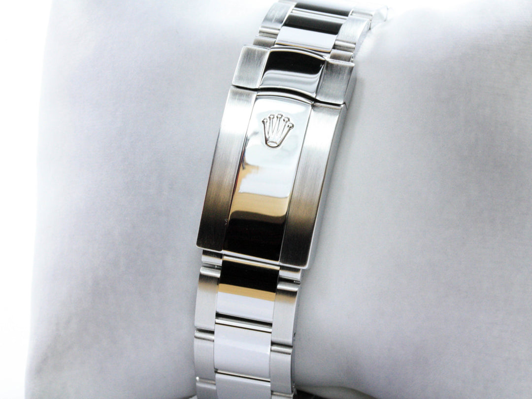 116234_RLX_Datejust_36mm_Oysterband_Silver_Dial_Z-Serie_7-scaled