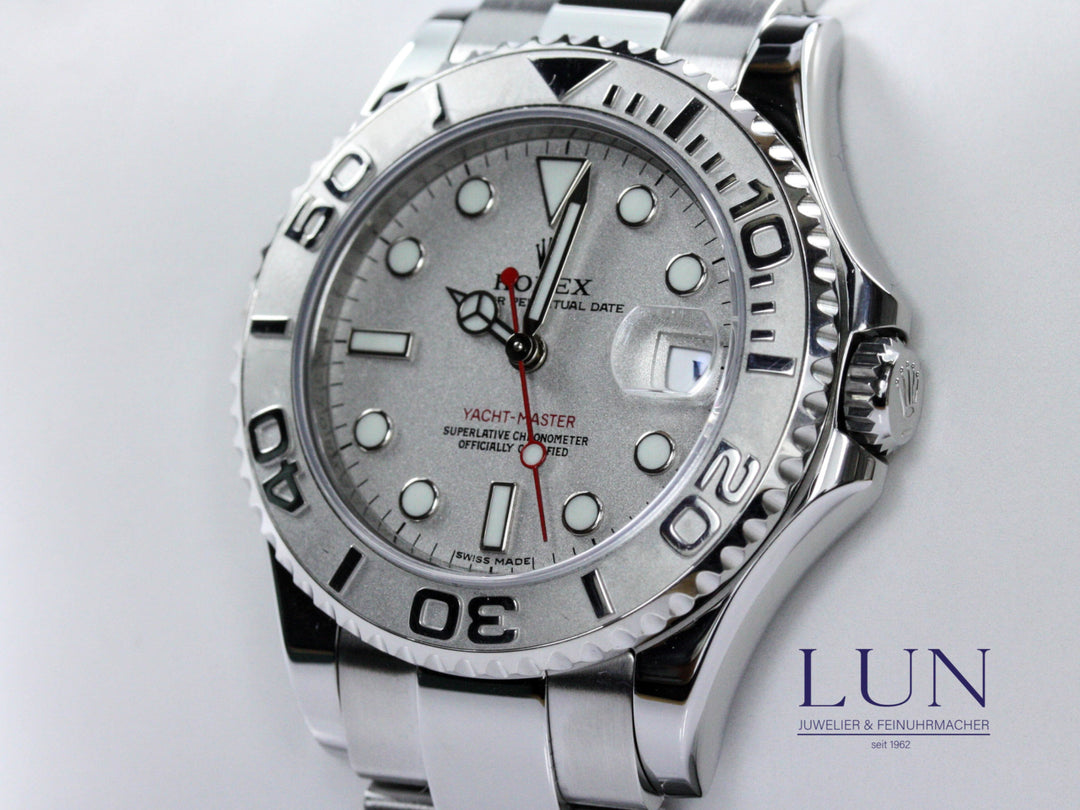 168622_RLX_Yacht-Master_Mid_Stahl_Platin_2019_LC608_FSet_2-scaled