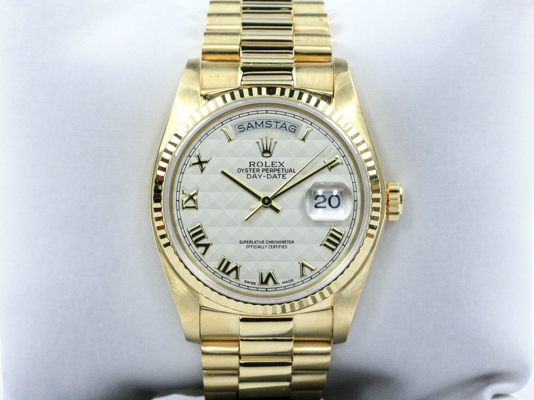 18038_RLX_Day-Date_18k_President_Pyramiden_ZB_Serial_7381XXX_1982_4