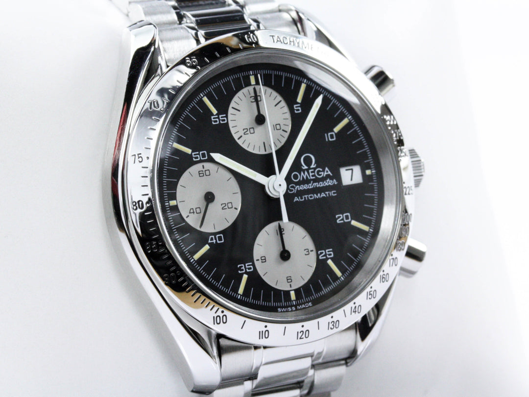 35115000_OMA_Speedmaster_Date_Panda_Reverse_Chronograph_4-scaled