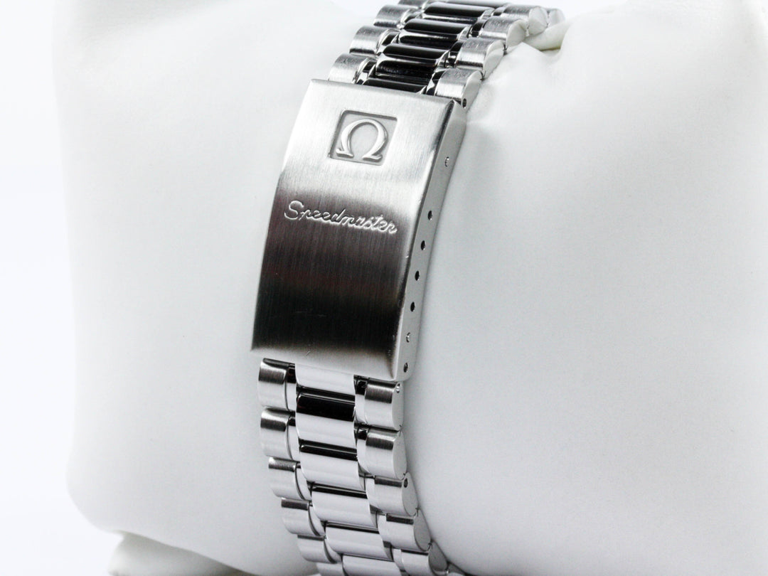 35115000_OMA_Speedmaster_Date_Panda_Reverse_Chronograph_8-scaled