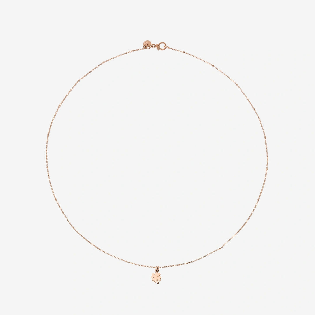 DCB9004_FOURX_0009R_010_Dodo_mini-four-leaf-clover-necklace-9k-rose-gold